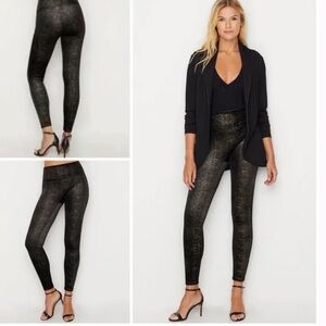Spanx Velvet Shine Leggings High Rise Black Gold Sz SP
